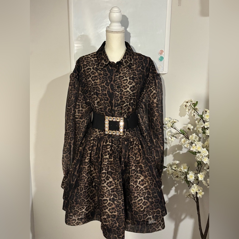 Brand New dress
Beautiful Shirt dress w/ added belt item.